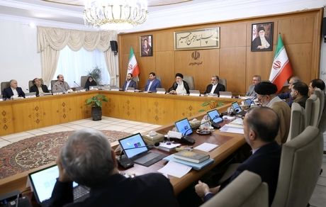 رئیسی: با اقدامات در حال انجام در آینده نزدیک مشکلات تامین برق خانگی و صنعتی رفع خواهد شد