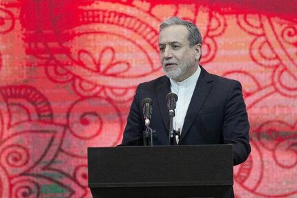 عراقچی: ایران و چین به عنوان دو تمدن کهن آسیایی دوستان دوران سختی هستند