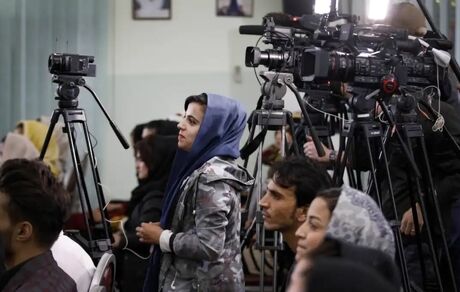 در یک سال بازگشت طالبان، فعالیت ۲۱۹ رسانه متوقف شده است