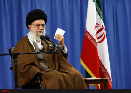  جمعی از فرماندهان نیروی هوایی ارتش با رهبر انقلاب دیدار می‌کنند