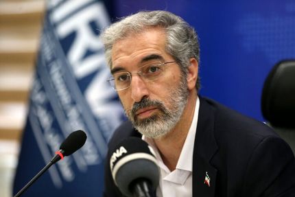 جرم بودن لب زدن خواننده در کنسرت