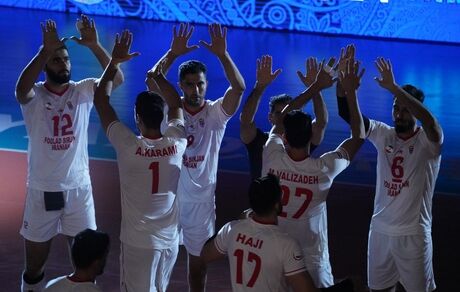 جام باشگاه‌های والیبال آسیا: فولاد سیرجان مقتدرانه صعود کرد