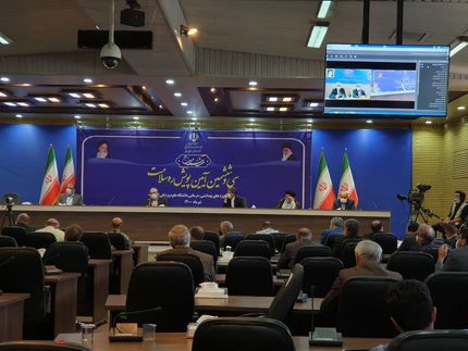 وزیر بهداشت دوباره به همه تاخت / آرزویم رفتن از وزارت و افشاگریست