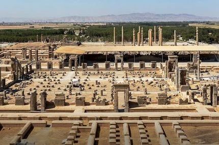 تعطیلی اماکن تاریخی استان فارس در ایام نوروز ۱۴۰۵ 