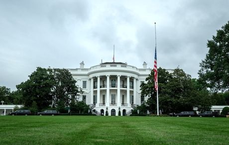 صدور دستور آمریکا برای خروج کارکنان غیرضروری خود از عراق