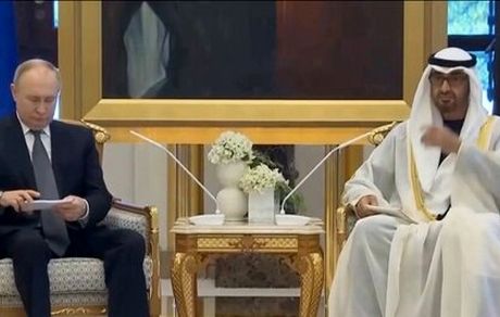 ورود پوتین به امارات با استقبالی گرم
