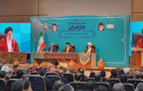 تجلیل واقعی از شهدا عمل به خواسته آنها و گره‌گشایی از زندگی مردم است