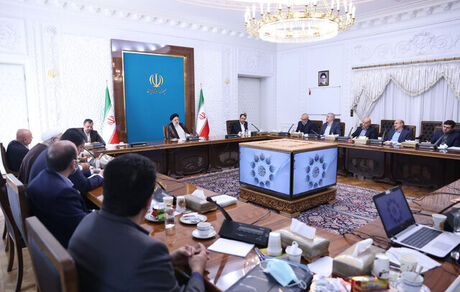 رئیسی: یاس‌آفرینان دنبال بر هم زدن نظام اقتصادی و تشویش اذهان عمومی هستند
