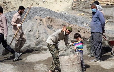  راه اندازی قرار گاه جهادی در کمیته امداد استان تهران/ایجاد 4 هزار طرح اشتغال زایی