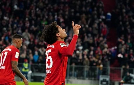  پیروزی دیرهنگام بایرن مونیخ در خانه مقابل ولفسبورگ/ لایپزیگ صدر جدول را حفظ کرد