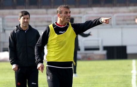 قرارداد سیدجلال حسینی به عنوان مربی با پرسپولیس امضا شد
