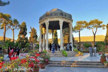 بیش از ۱۱۶ هزار نفر از آرامگاه حافظ بازدید کردند