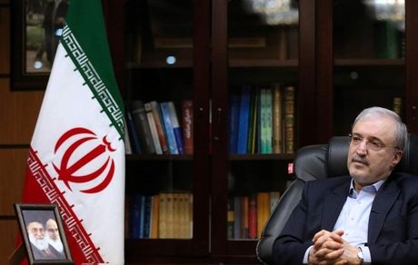 وزیر بهداشت: قاطع‌ترین، محکم‌ترین و علمی‌ترین نوع حمایت را از رهبر معظّم انقلاب دیدیم