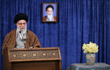 رهبر انقلاب: دانش و فناوری پیشرفته نقش آفرینی فراوان و کاملی در همه عرصه های تولید داشته باشد
