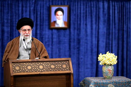 رهبر انقلاب: دانش و فناوری پیشرفته نقش آفرینی فراوان و کاملی در همه عرصه های تولید داشته باشد