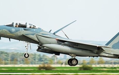 جنگنده F15 عربستان سقوط کرد