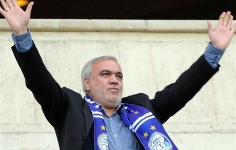 
فتح‌الله‌زاده: پرسپولیسی‌ها یک دهه جام ندیدند
