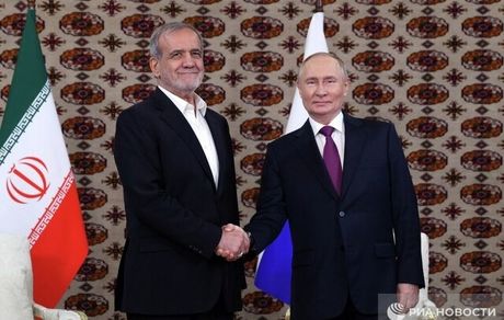 پوتین: روند تجارت دوجانبه میان روسیه و ایران خوب است