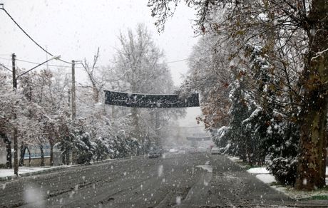 در هشتاد و ششمین روز پائیز، ارومیه سفیدپوش شد