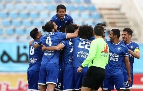 استقلال در تبریز مدعی ماند / پیکان و نساجی هم بردند