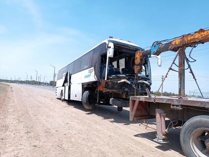 یک اتوبوس دیگر واژگون شد این بار در استان فارس