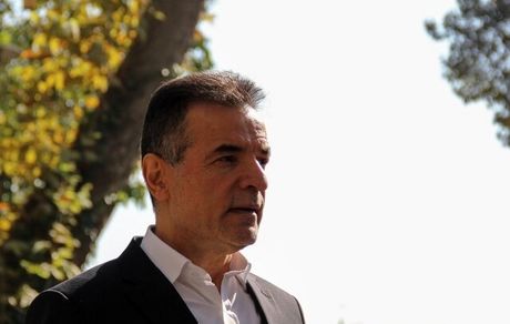 
انصاری فرد: خطر از بیخ گوش تیم ملی گذشت
