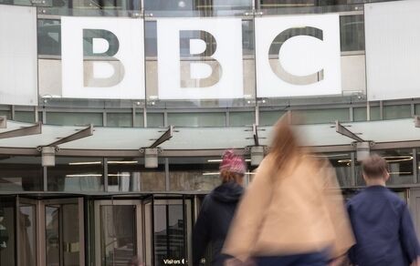 احتمال اخراج ۱۰۰۰ کارمند بی بی سی