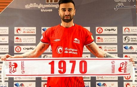 مهاجم سابق استقلال به تراکتور پیوست