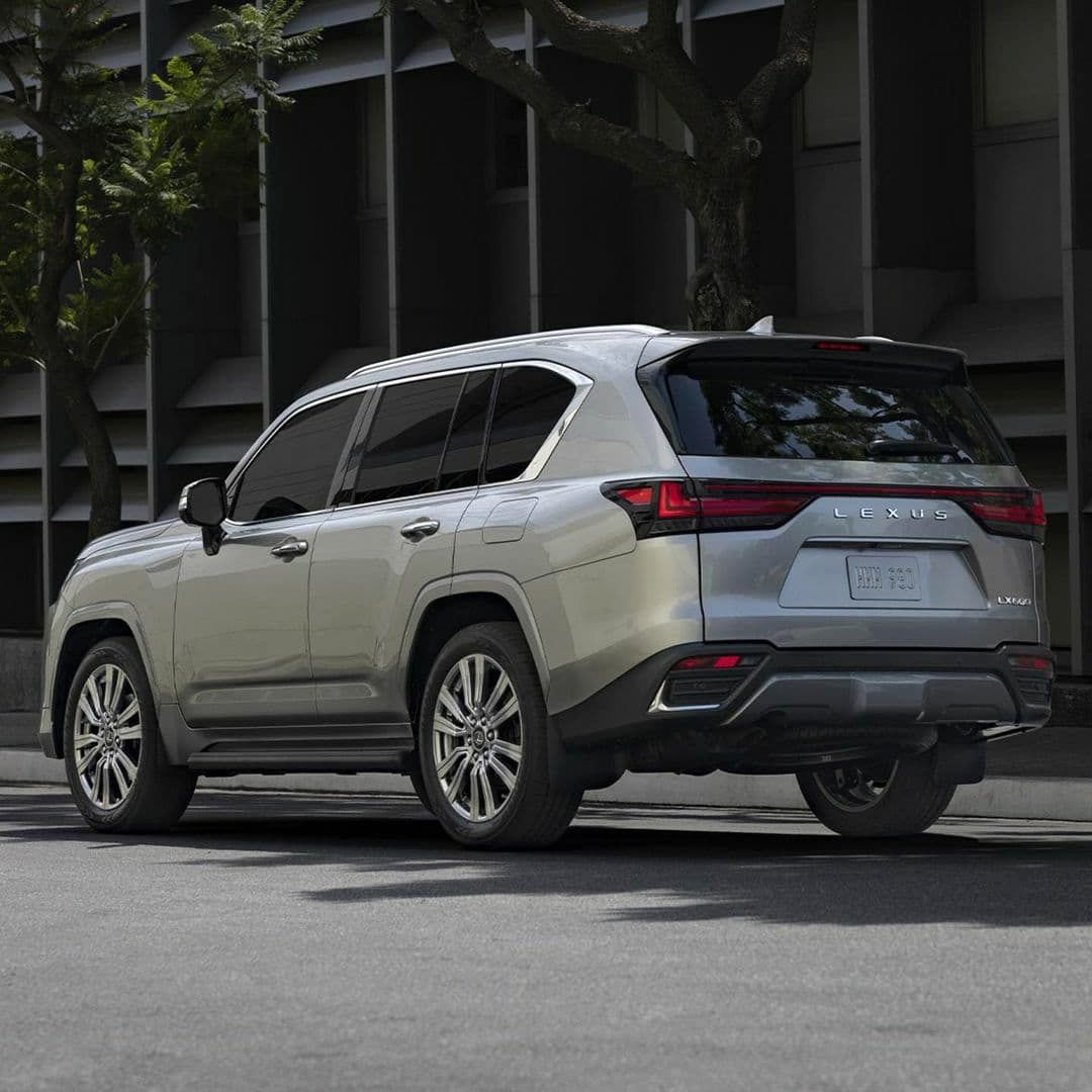 لکسوس ۲۰۲۲ LX 