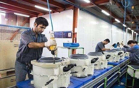 با وجود افزایش حقوق، آمار تعدیل نیرو کاهشی شد