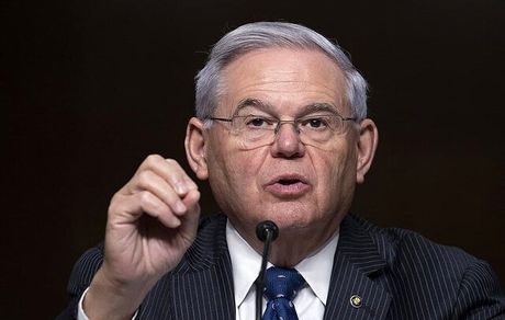 پیشنهاد رئیس کمیته روابط خارجی سنای آمریکا برای تحریم روسیه