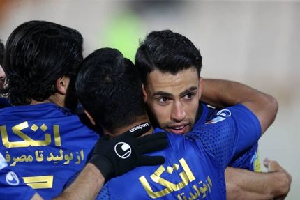 هافبک استقلال: ما هم در معرض کرونا هستیم 