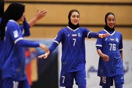 استقلال قهرمان نیم فصل لیگ برتر فوتسال بانوان شد