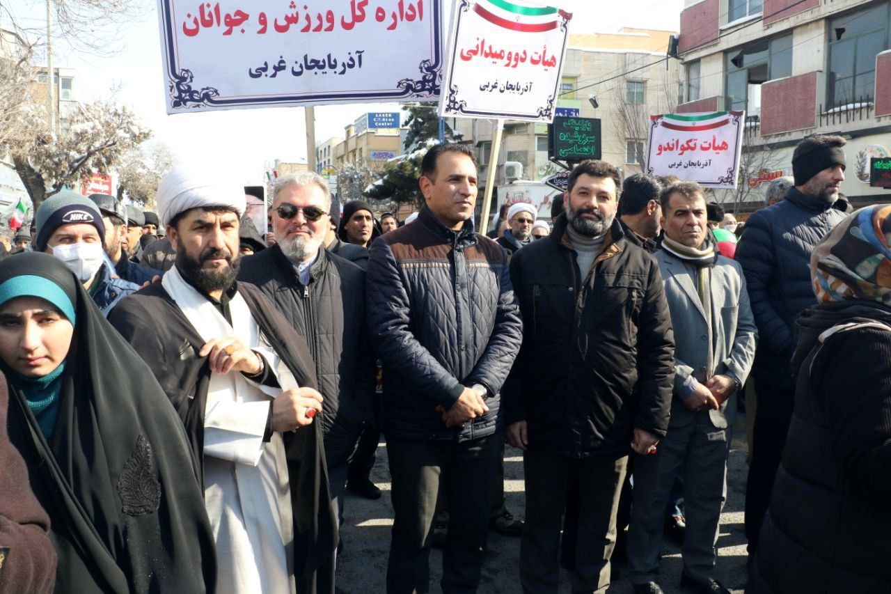 تصاویری از راهپیمایی باشکوه ۲۲ بهمن در سراسر کشور