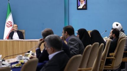 رئیس جمهور: وظیفه شورای‌ عالی انقلاب فرهنگی ورود به جزئیات اجرایی و احیاناً تصدی‌گری نیست