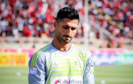 دروازه بان جدید استقلال بالاخره پیراهن این تیم را پوشید/ عکس