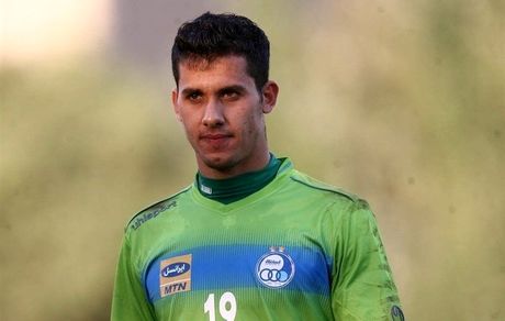 دروازه‌بان استقلال: هنوز قراردادم را فسخ نکرده‌ام