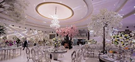 بدلیل بسته بودت تالارها، کارواش‌ها میزبان مراسمات مختلف شدند