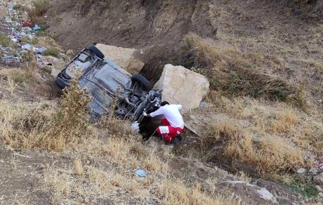 واژگونی دو دستگاه پراید با ۹ مصدوم