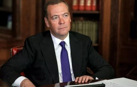 مدودف: روسیه هنوز از تمام زرادخانه نظامی خود استفاده نکرده است