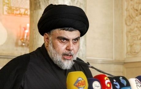 
مقتدی صدر تردیدکنندگان در میدان التحریر را سرزنش کرد
