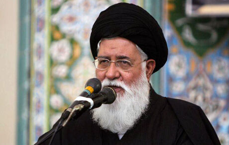 اظهارات عجیب امام جمعه مشهد درخصوص واژه اکثریت!