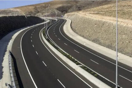 آغاز احداث ۳۴۰۰ کیلومتر آزادراه تا پایان سال آینده