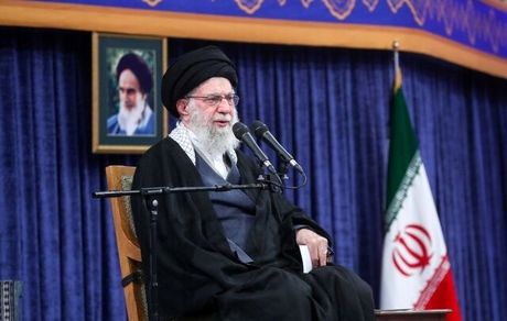 رهبر معظم انقلاب: با معترض حرف می‌زنیم ولی حرف زدن با اغتشاشگر  فایده‌ای ندارد