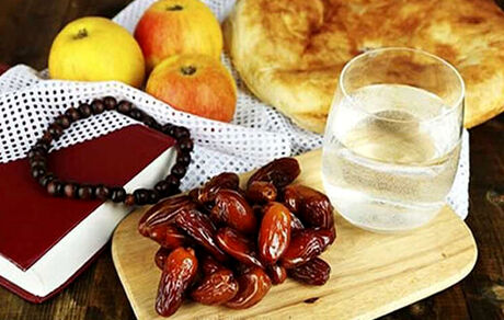 روش صحیح خوردن افطاری در ماه رمضان