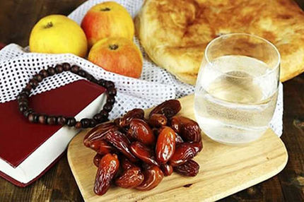 روش صحیح خوردن افطاری در ماه رمضان