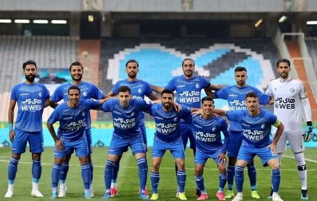اولین حضور گلر جنجالی در ترکیب استقلال مقابل ماشین‌سازی