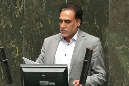 محمدصالحی: با رفتار اشتباه در مورد حجاب اجازه بازیگری به بیگانگان ندهیم