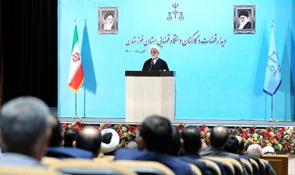همه مسئولان برای حل مشکلات کشور و خوزستان تلاش می‌کنند