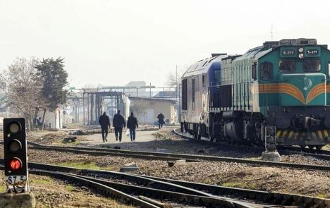 قطار‌های تهران-مشهد و بالعکس برقرار شد